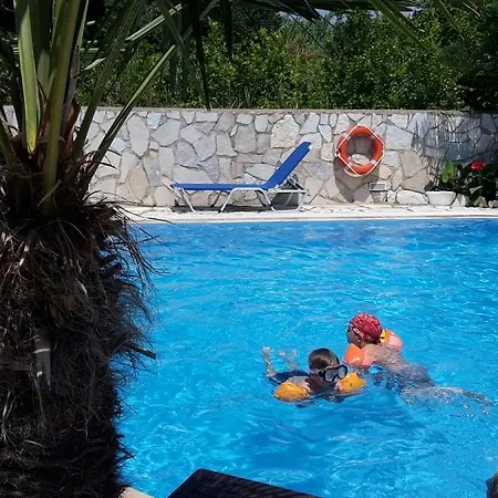 Aparthotel Golden Star 3*